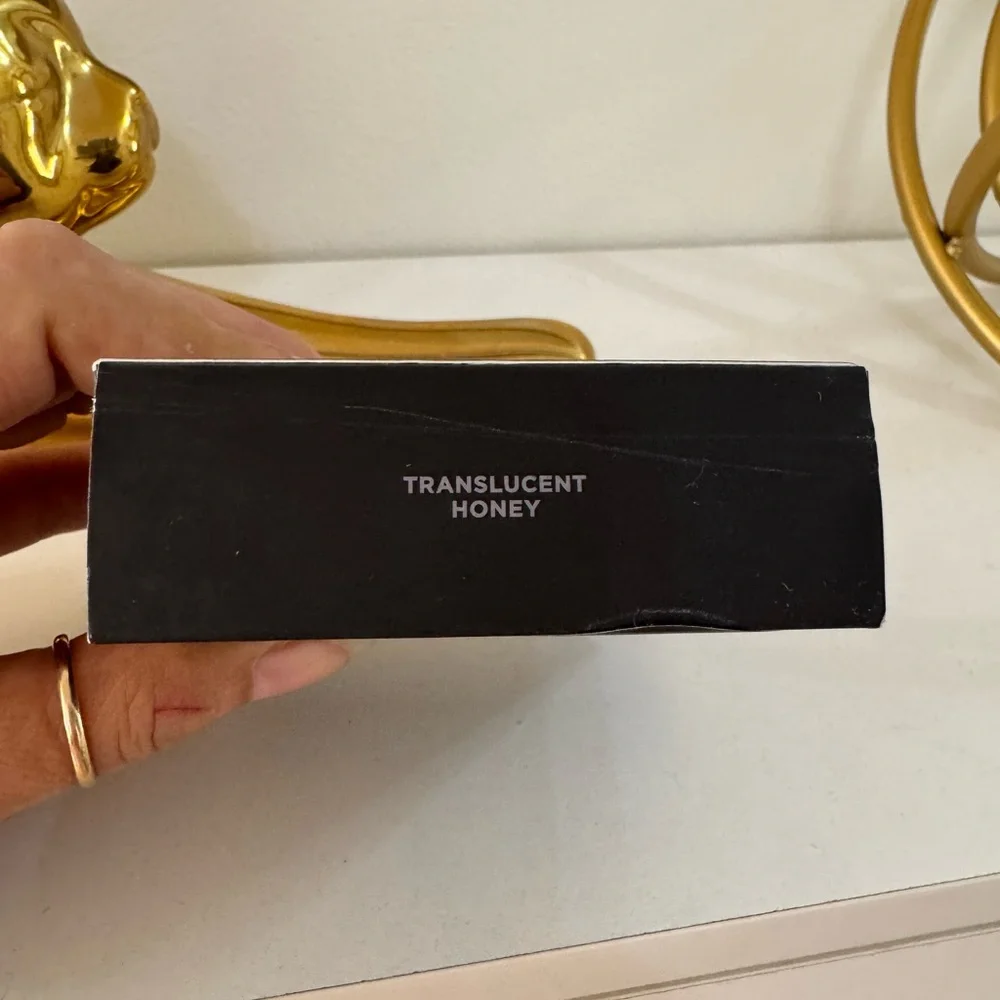 Laura Mercier Real Flawless Luminous Perfecting Powder 